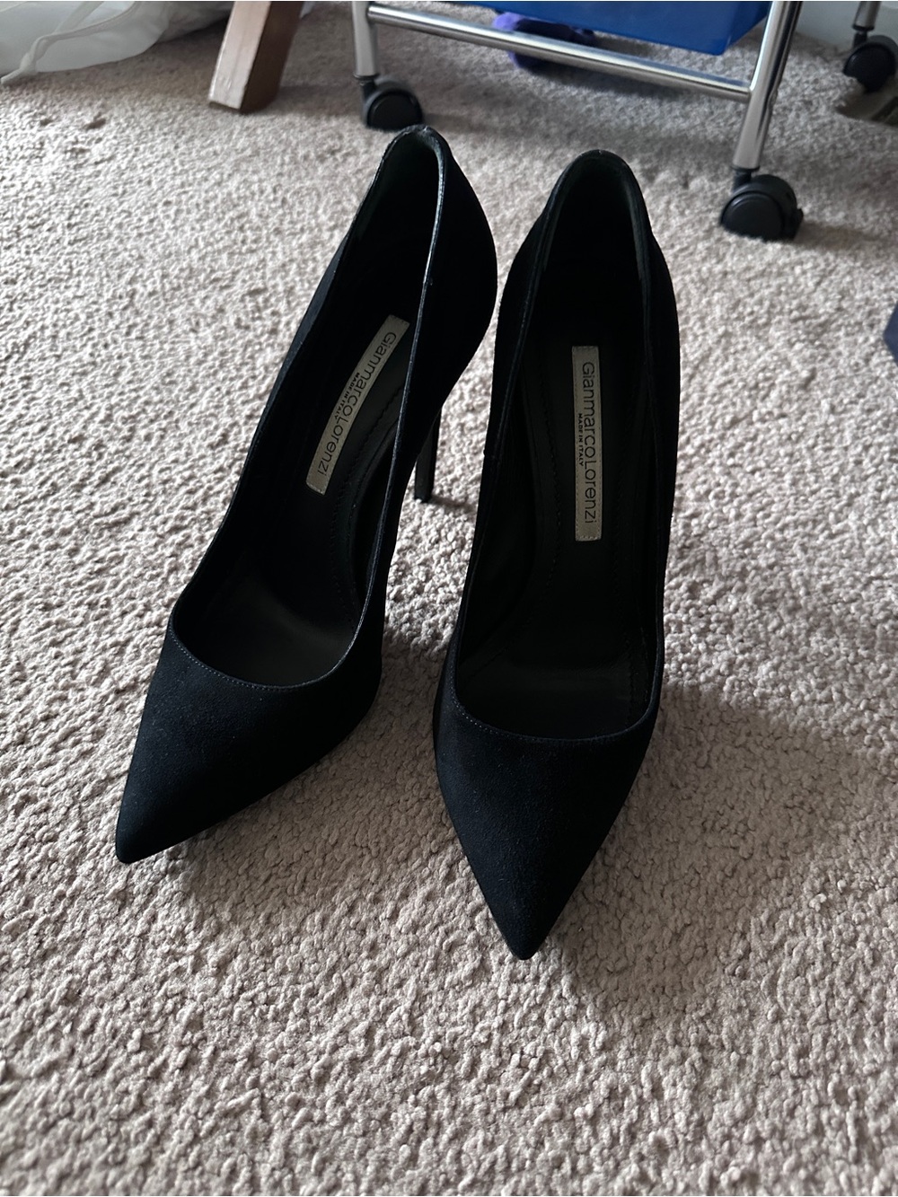 Beautiful Gianmarco Lorenzi Black Suede Pointed Stiletto Pumps